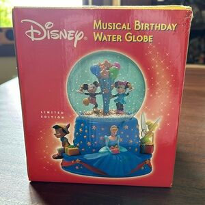 Walt Disney Musical Birthday Water Globe Limited Edition 2001 NIB